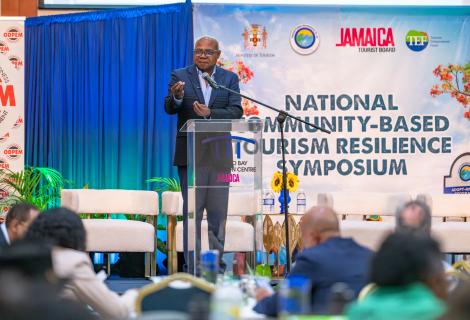 Minster of Tourism, Hon. Edmund Bartlett passionately delivers his keynote address entitled “Empowering Communities and Reimagining Jamaica through Tourism 3.0” at yesterday’s (June 16) National Community-based Tourism Resilience Symposium held at the Montego Bay Convention Centre.