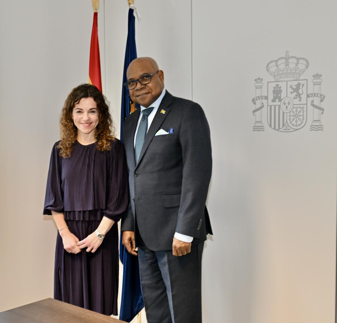 Minister of Tourism, Hon Edmund Bartlett (R)with Secretary of State for Tourism, Spain, Mrs. Rosario Sánchez Grau ahead of the high-level discussion on a Memorandum of Understanding between Jamaica and Spain at the Ministry of Industry and Tourism in Madrid yesterday (January 21, 2025).