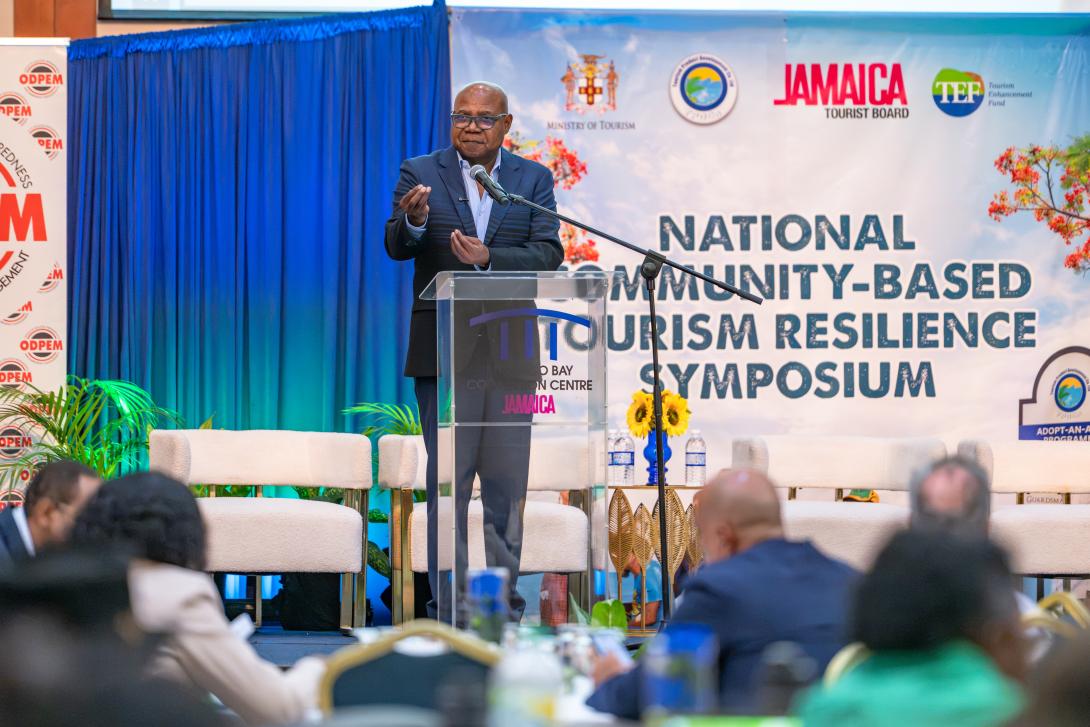 Minster of Tourism, Hon. Edmund Bartlett passionately delivers his keynote address entitled “Empowering Communities and Reimagining Jamaica through Tourism 3.0” at yesterday’s (June 16) National Community-based Tourism Resilience Symposium held at the Montego Bay Convention Centre.